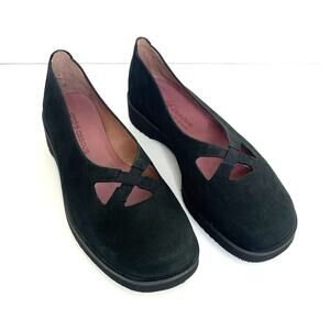 Andre Assous Black Suede Loafer Women's US Size 6.5 M Euro 37 w/ Elastic Vamp